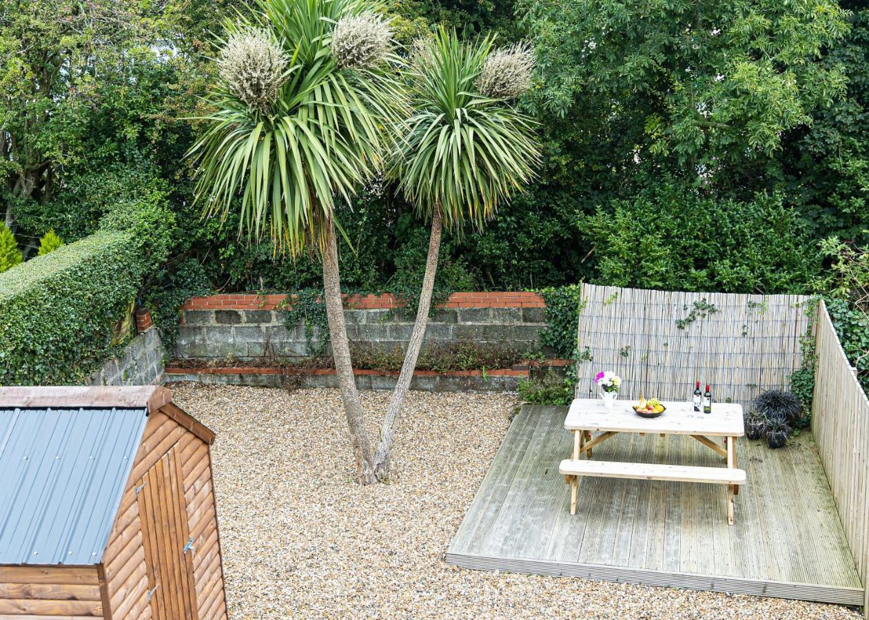 Entire Family Home , Large Rear Garden And Free Parking Belfast Exteriér fotografie