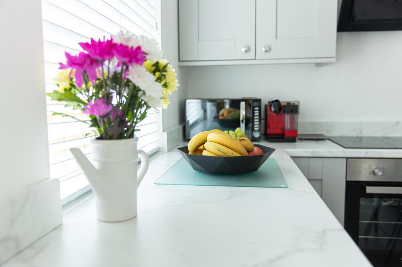 Entire Family Home , Large Rear Garden And Free Parking Belfast Exteriér fotografie